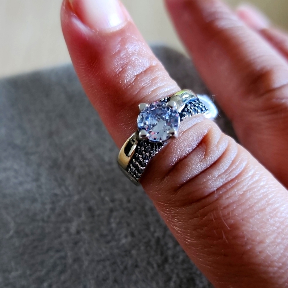 Sterling silver 925 ring size 7.5